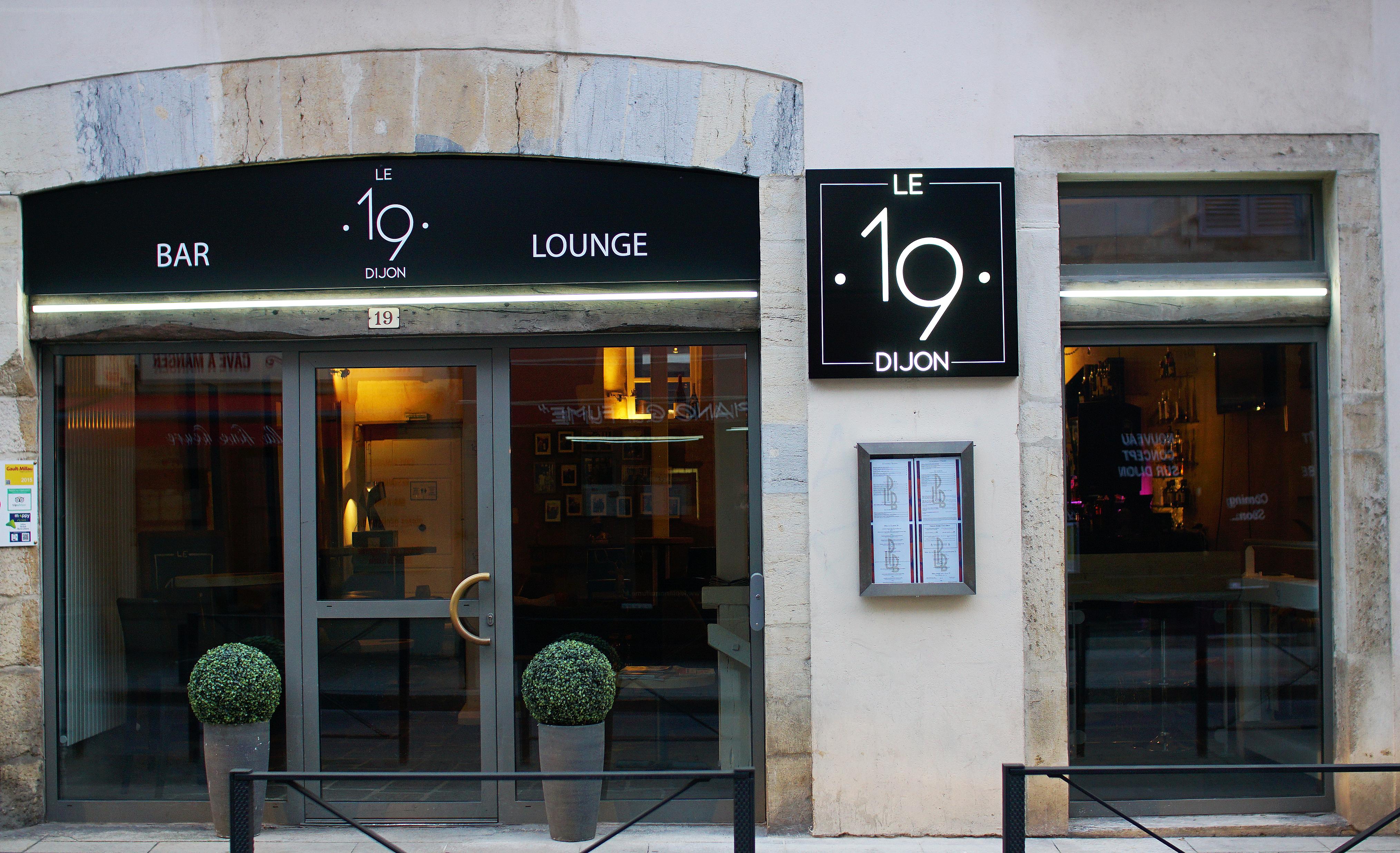 Maison Philippe Le Bon Hotel, Restaurant & Bar Le 19 Dijon Exterior foto